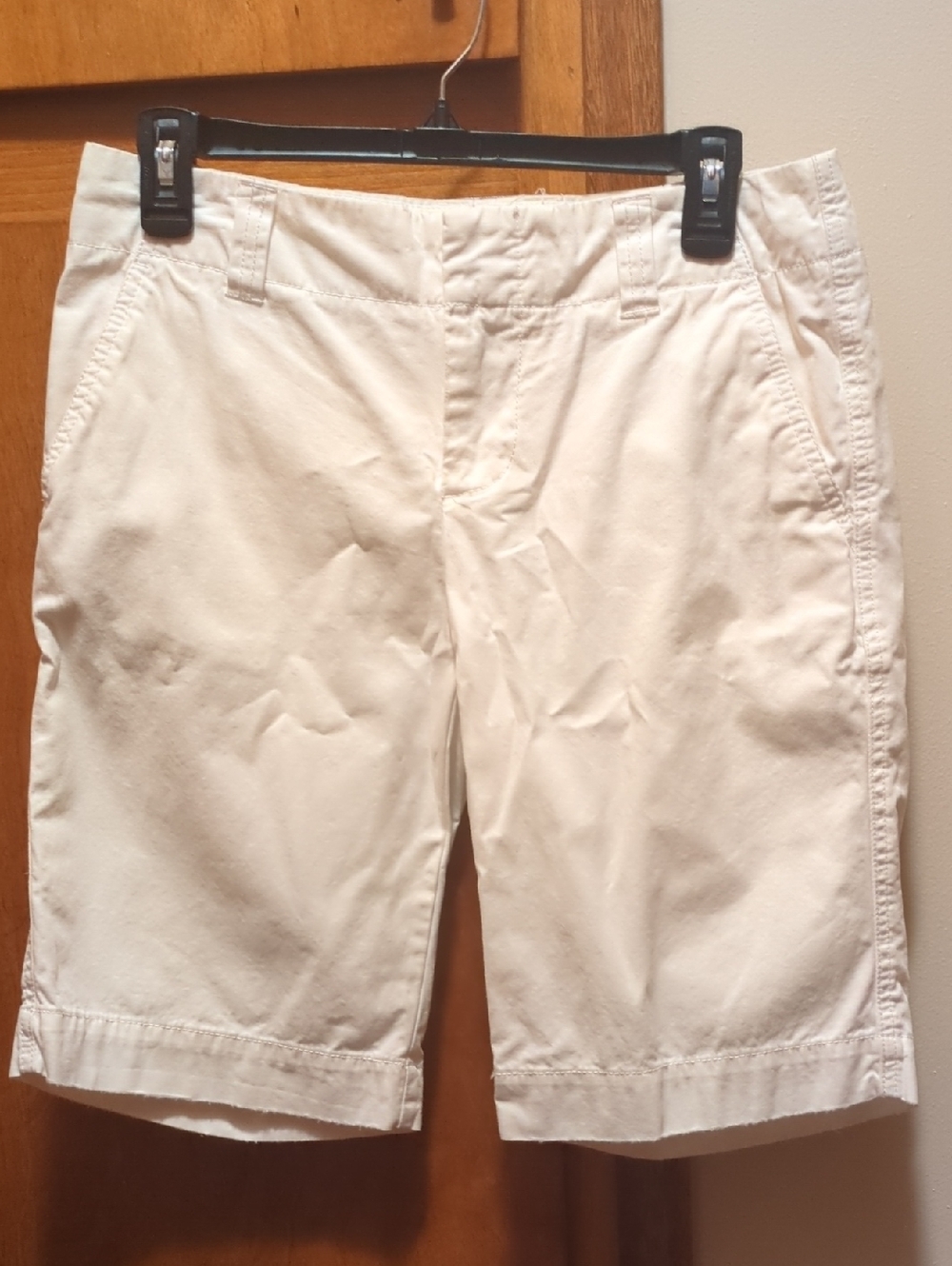 GAP Women's White Bermuda Shorts